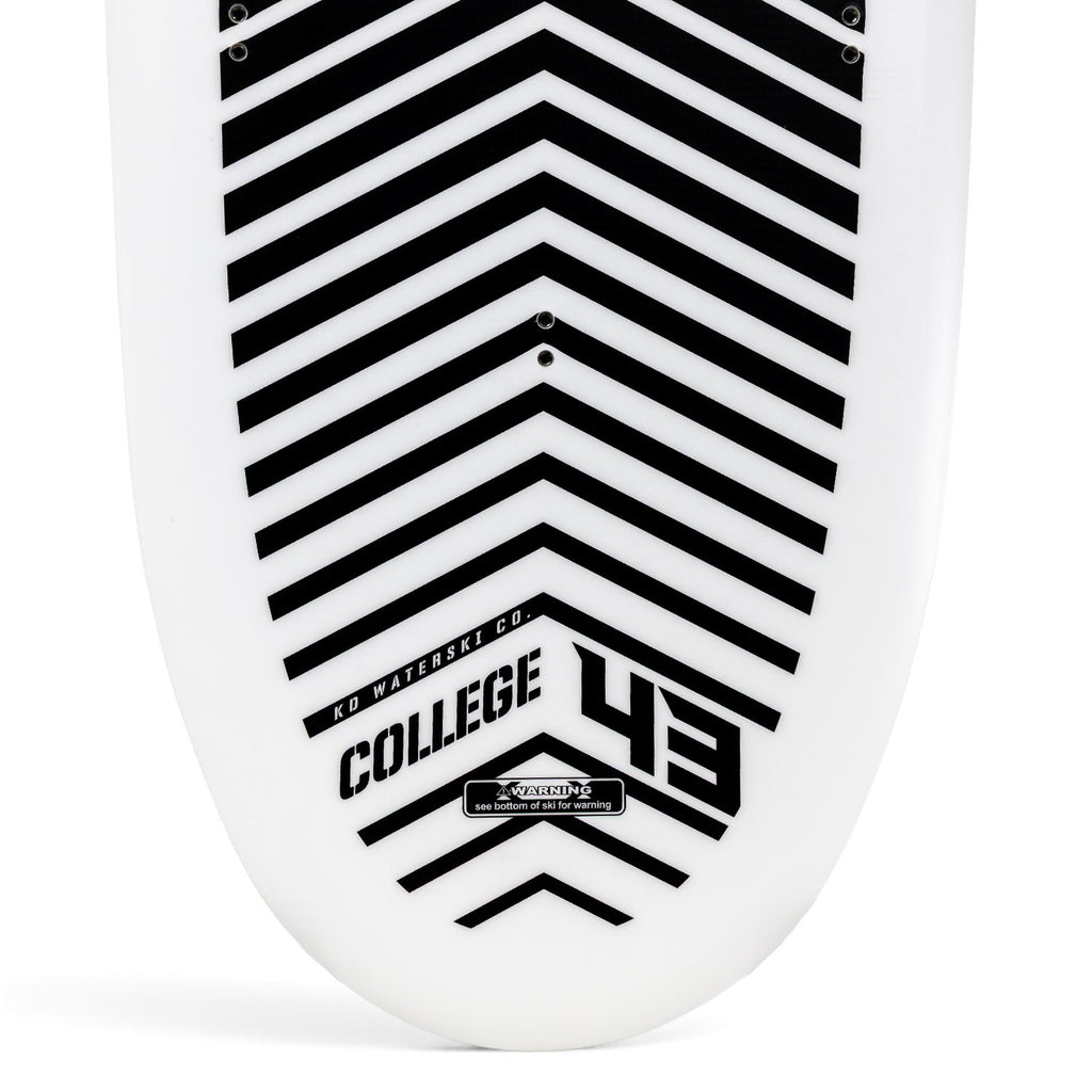 COLLEGE TRICK SKI